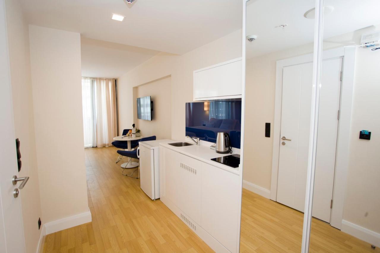 Сozy Apartment In Orbi City Batumi Exteriör bild